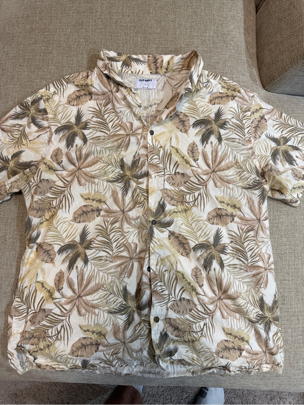 Old Navy Short Sleeve Tropical Leaf Shirt in Beige, Olive and Tan